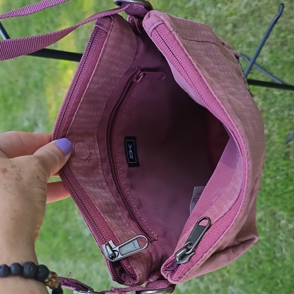 Dakine Jordy Crossbody Bag Mauve - Picture 4 of 12